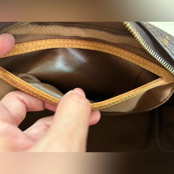 Louis Vuitton Montorgueil GM - Picture 14 of 15